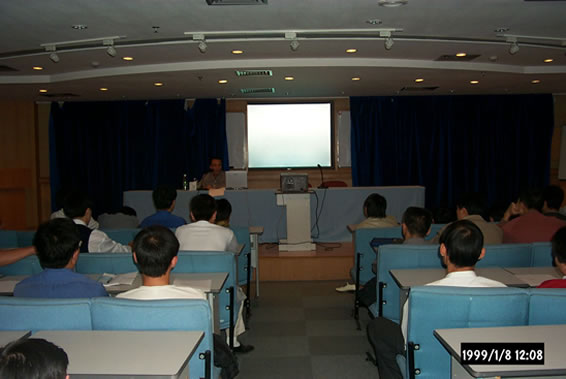 2001-11-25-5-2.jpg